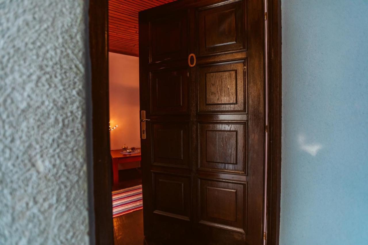 Ostello Laufer Novi Sad Esterno foto
